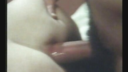 نائب افلام سكس اجنبى اخوات الرئيس في الفم عن الملابس الداخلية الروسية ناضجة أمي