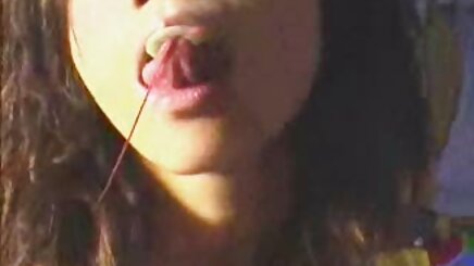 مفلس Darcia افلام سكس اجنبي محارم لي يريد صديقها العملاق الطائر